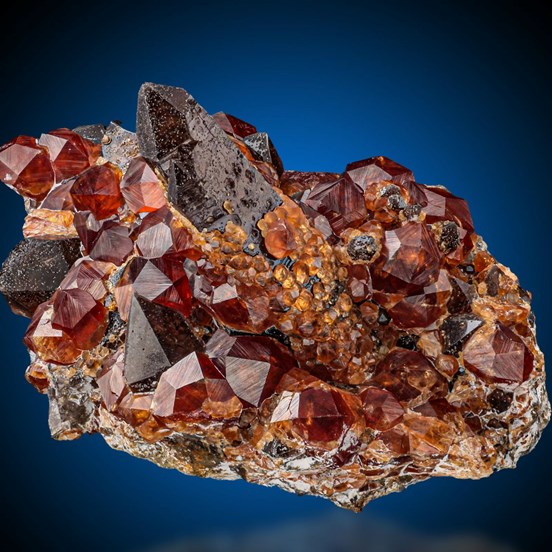 Spessartine-Wushan Spessartine Mine | Tongbei | Yunxiao Co. | Zhangzhou | Fujian | China